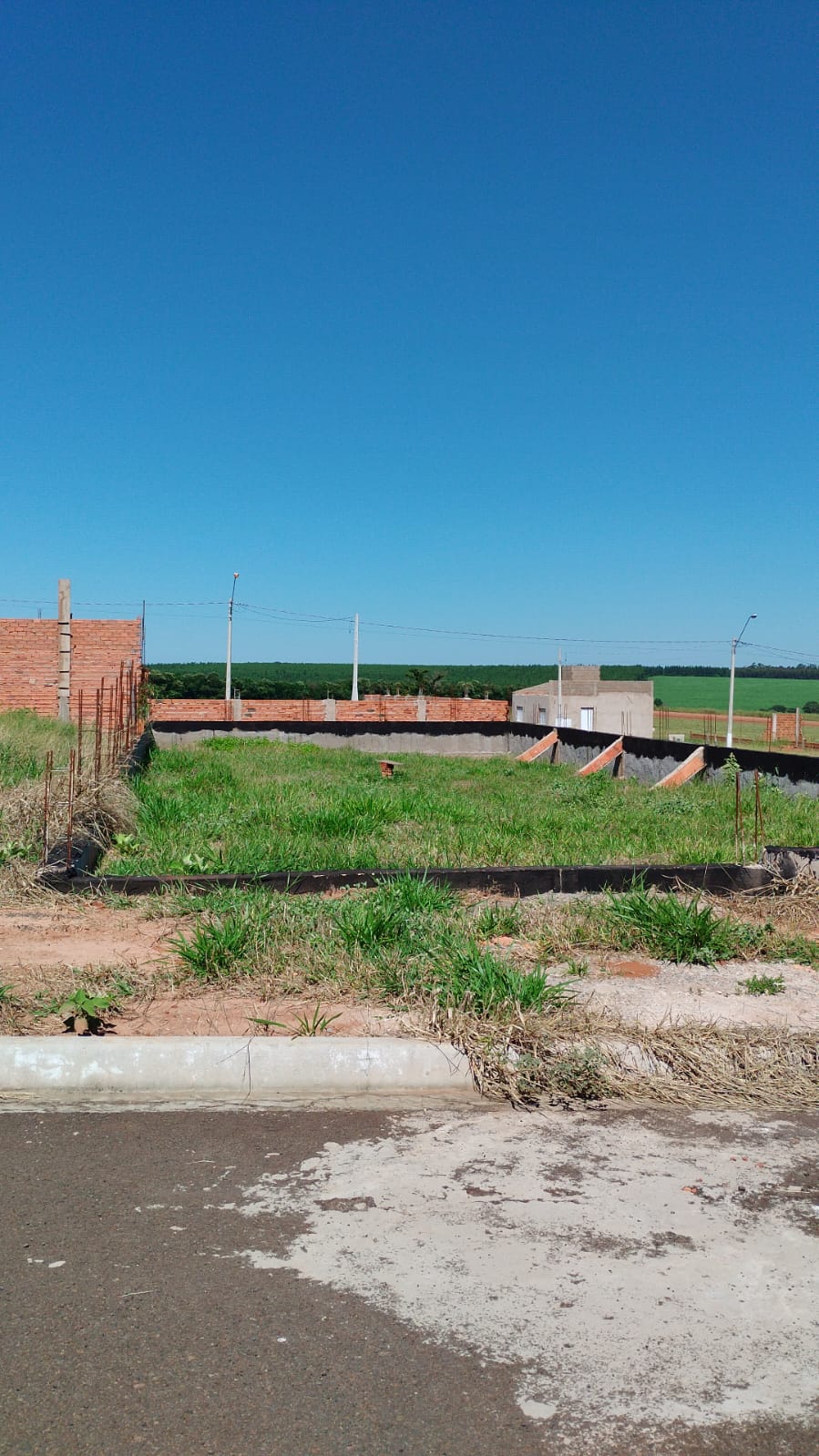 🏡 R$ 135.000,00 Terreno no Residencial Barcelona II - Piratininga